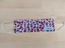 Cargar imagen en el visor de la galería, Mascarilla corazones
