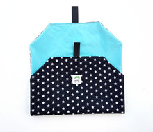 Cargar imagen en el visor de la galería, PORTA BOCATAS NEGRO ESTRELLITAS - Meraki Heartmade
