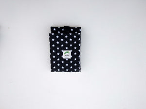 PORTA BOCATAS NEGRO ESTRELLITAS - Meraki Heartmade